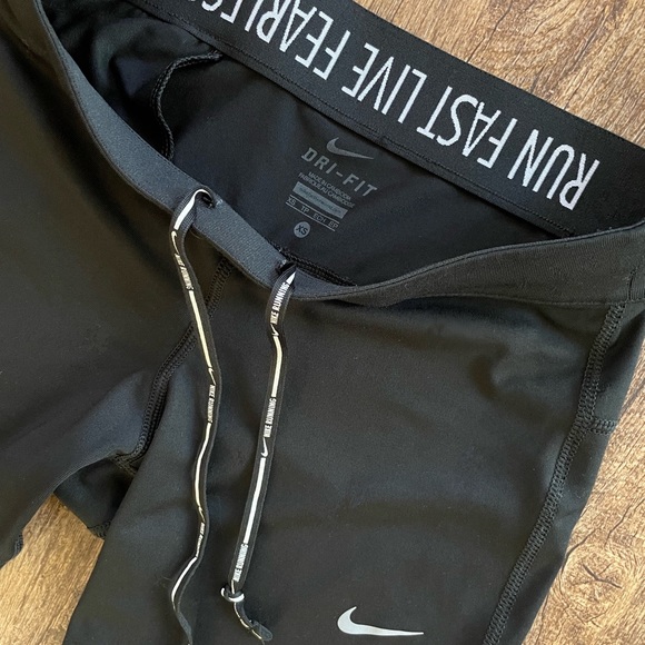 💎2/$22~Nike Dri-Fit Relay Capri Leggings~XS - Picture 5 of 8